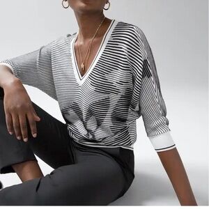 White House Black Market WHBM Textured Dolman Sleeve V Neck Sweater XXS‎
